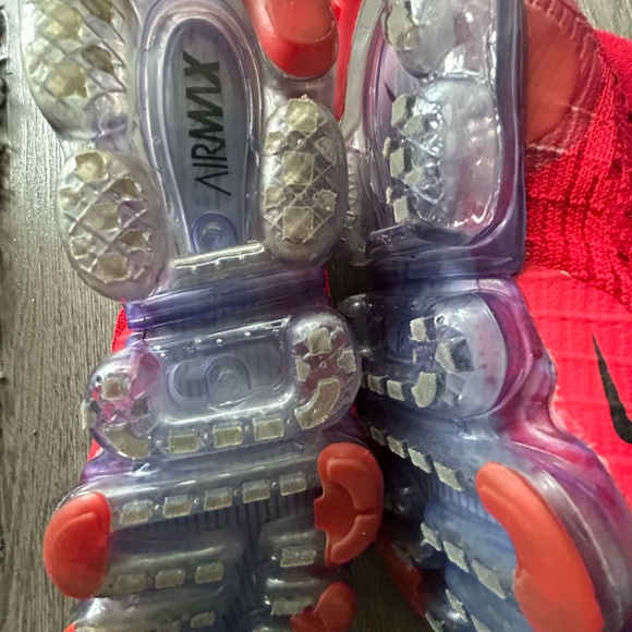 Nike vapor max Red Flyknit - Picture 11 of 17